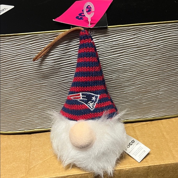 FOCO Striped NE Patriots Gnome Ornament with White Beard - Picture 1 of 5